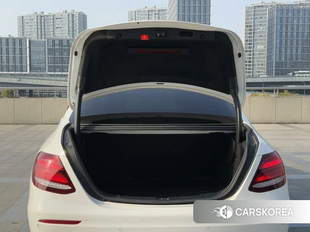 Mercedes-Benz E-class id 4254719 из Китая 8