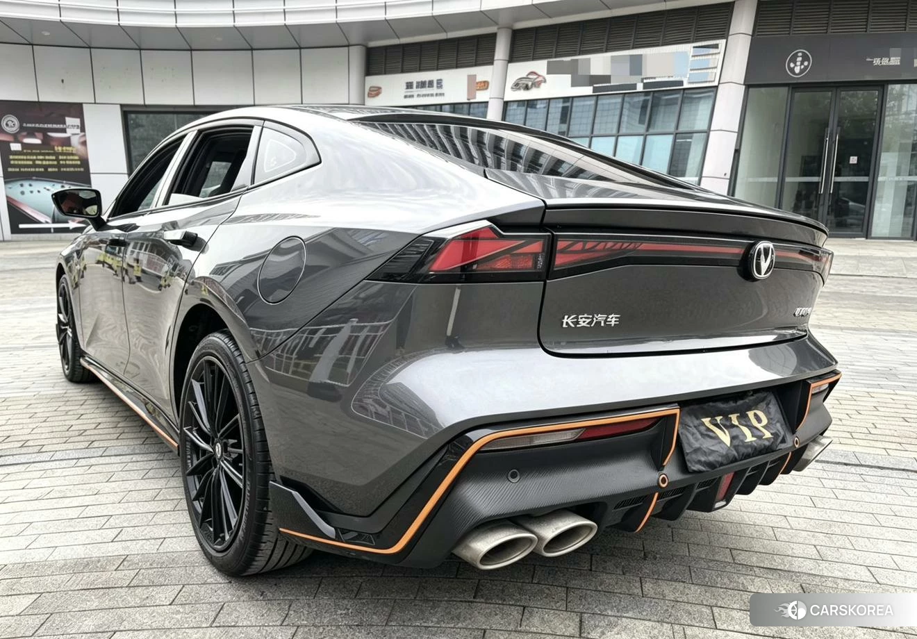 Chang'an UNI-V 2023 Темно-серый из Китая, фото 2