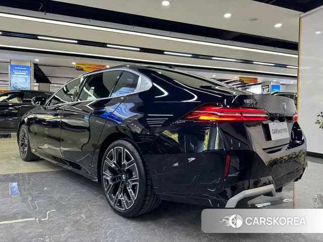 BMW 5 series id 4271292 из Китая 11