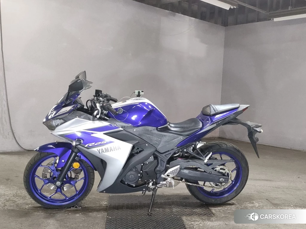 Проданный Yamaha YZF-R25 2015 из Японии