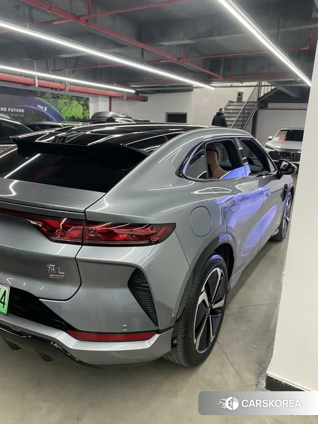 BYD Song L EV 2025 Темно-серый из Китая, фото 6