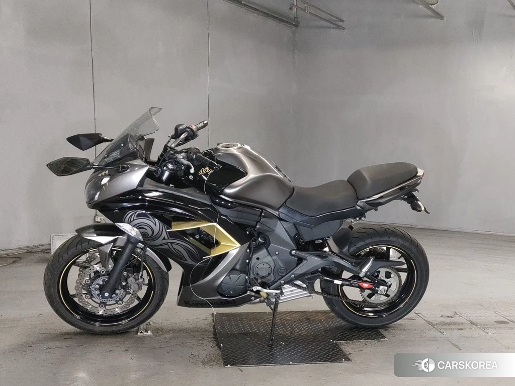 Проданный Kawasaki NINJA 400 2017 из Японии