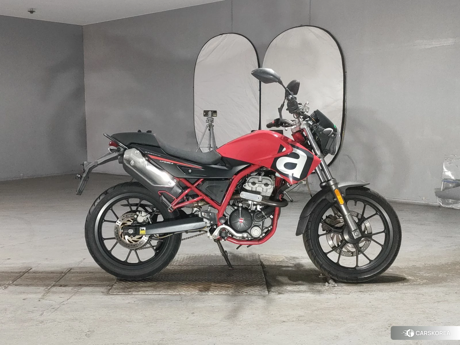 Aprilia STX125 CAFE 2015 из Японии, фото 2