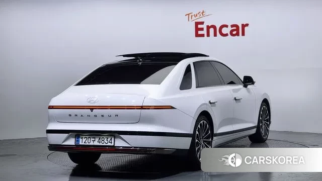 Hyundai Grandeur (GN7) id 3353922 из Кореи 12