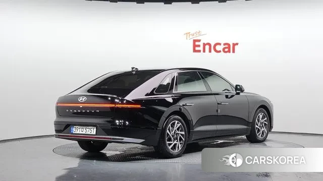 Hyundai Grandeur (GN7) id 2900278 из Кореи 12