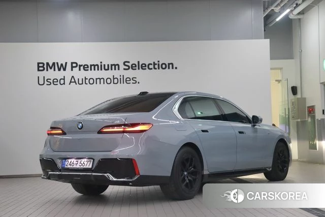 BMW 7 Series (G70) id 3864618 из Кореи 12