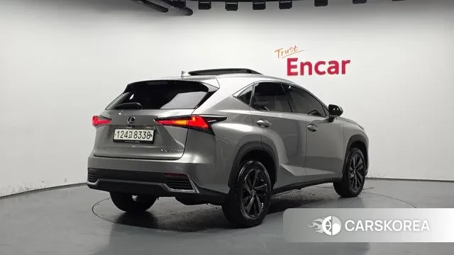 Lexus NX300h id 3514405 из Кореи 12