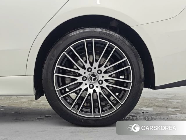 Mercedes-Benz Class C id 4264538 из Китая 12