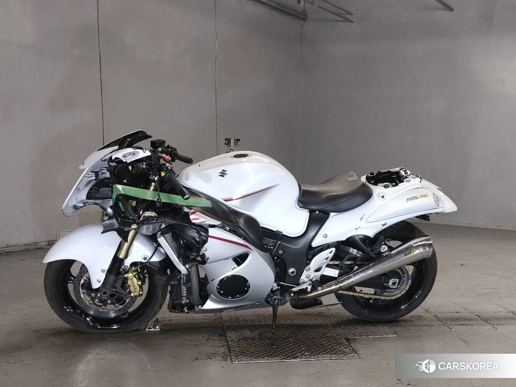 Проданный Suzuki GSX1300R HAYABUSA 2015 из Японии, фото 2