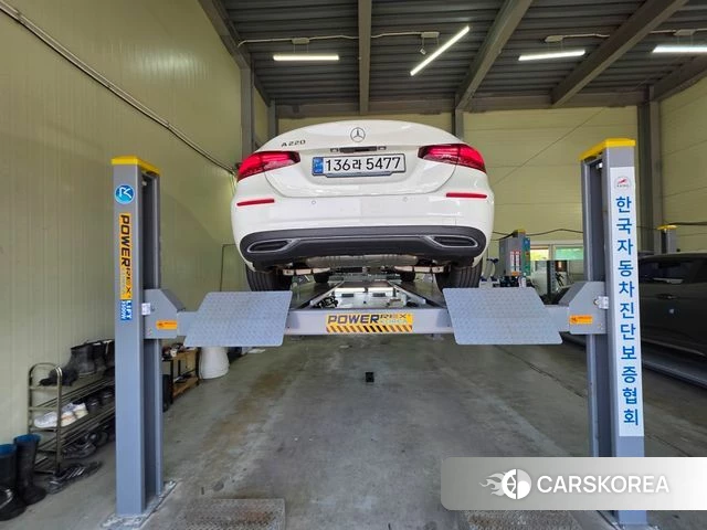 Mercedes-Benz A-Class W177 2024 Белый из Кореи, фото 2