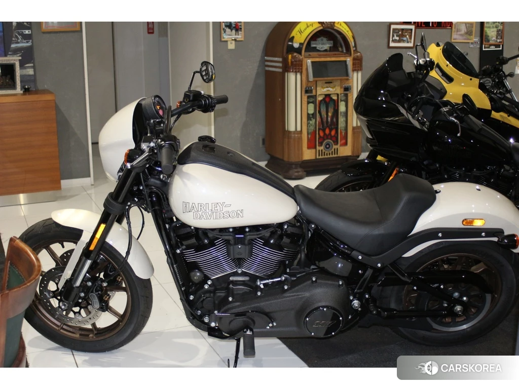 Проданный Harley-Davidson Softail Low Rider S FXLRS 2023 из Японии, фото 2