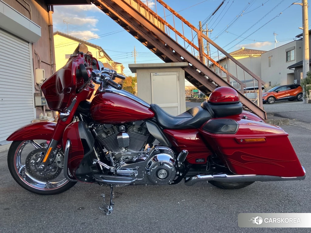 Проданный Harley-Davidson Street Glide FLHXSE1800 CVO 2016 из Японии