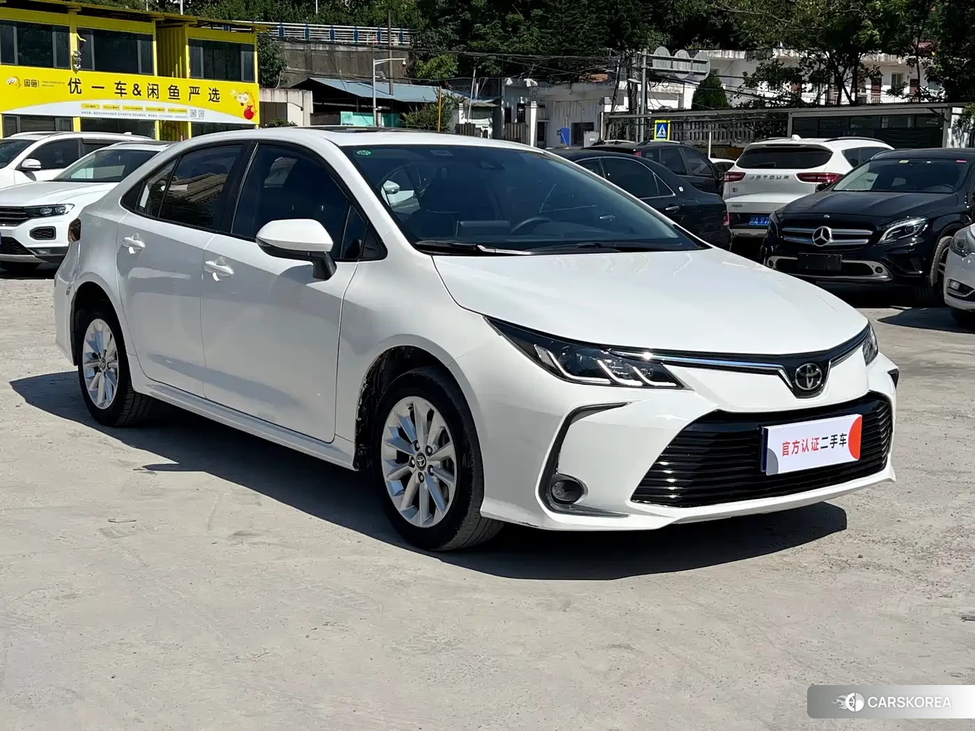 Toyota Corolla 2023 Белый из Китая, фото 2
