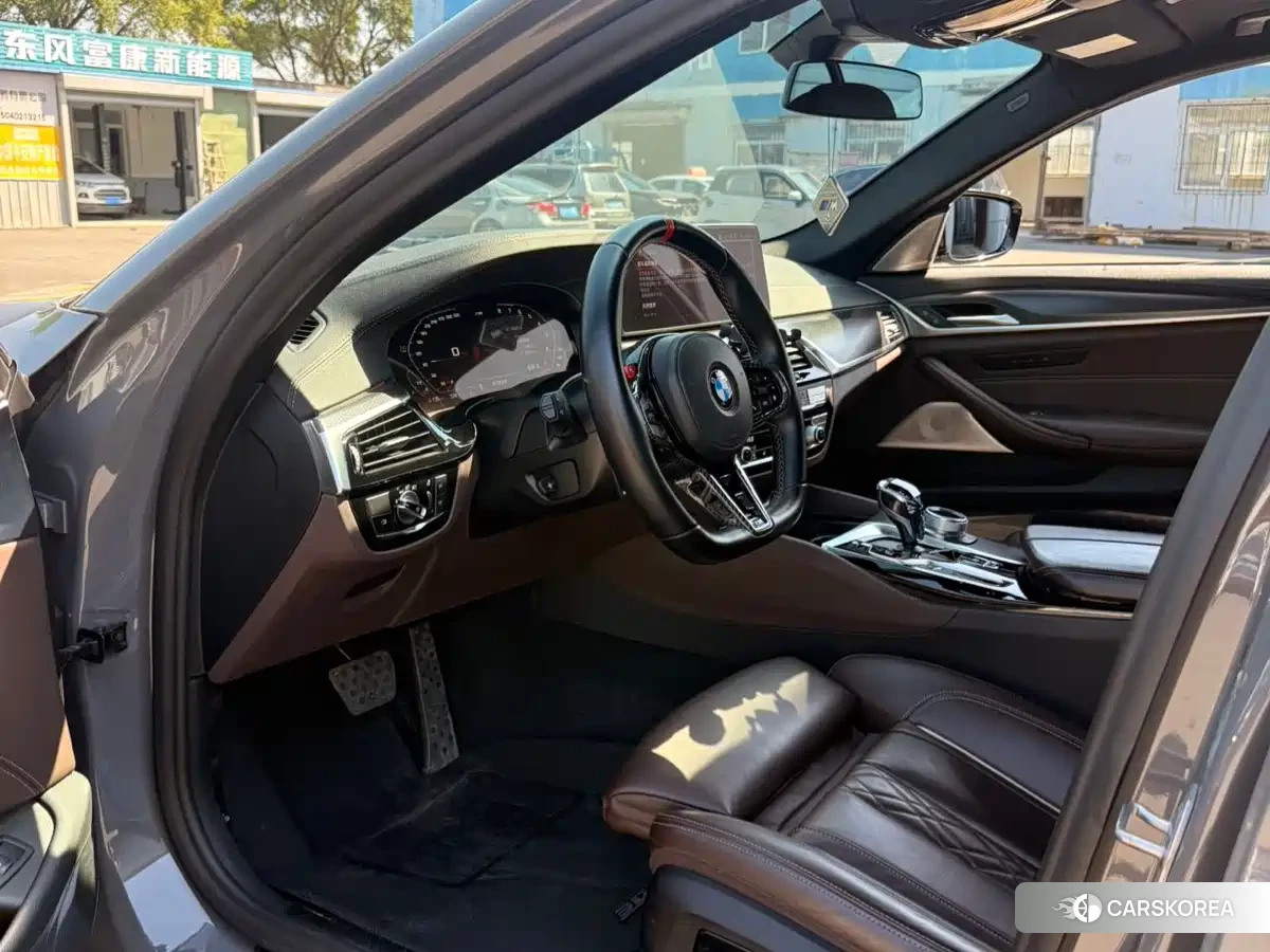 BMW 5 series 2021 Silver/gray из Китая, фото 2