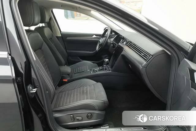 Volkswagen Magotan id 4321156 из Китая 12