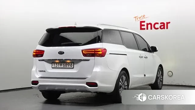Kia The New Carnival id 3134477 из Кореи 12