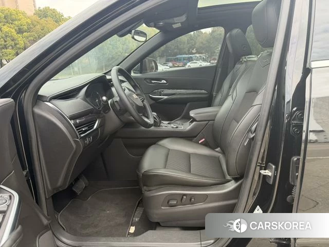 Cadillac XT4 2019 Черный из Китая, фото 2