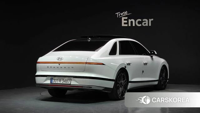 Hyundai Grandeur Hybrid (GN7) id 4500241 из Кореи 12