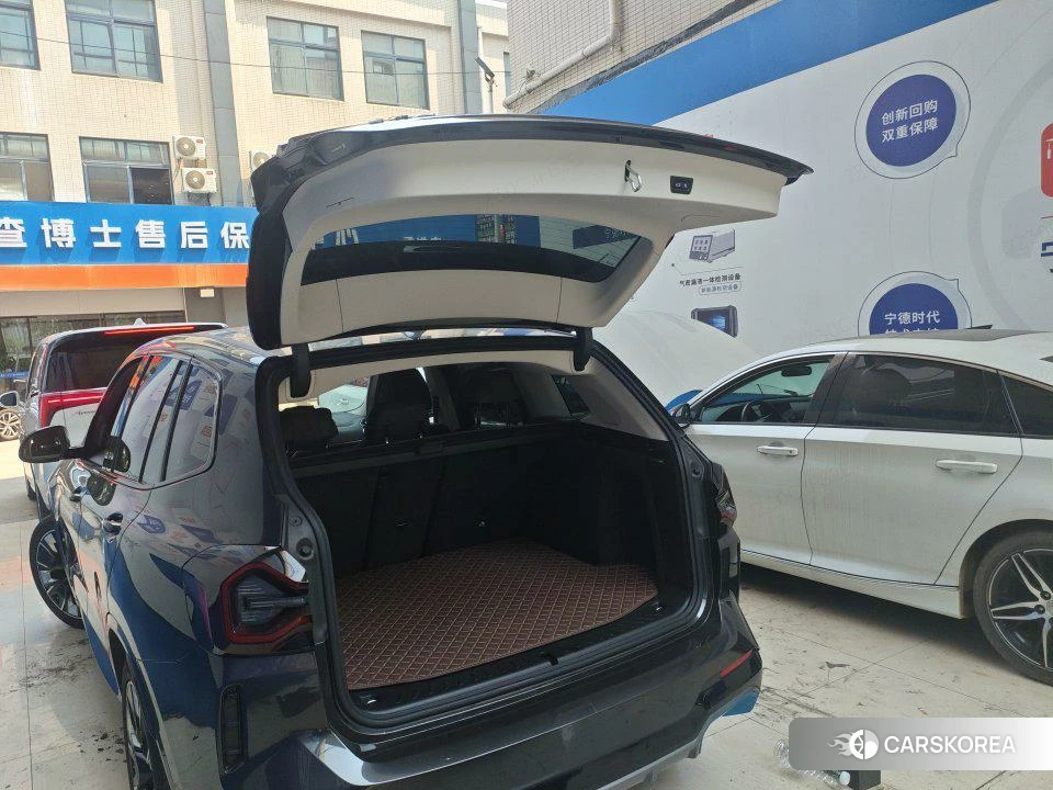 BMW iX3 2021 Темно-серый из Китая, фото 3