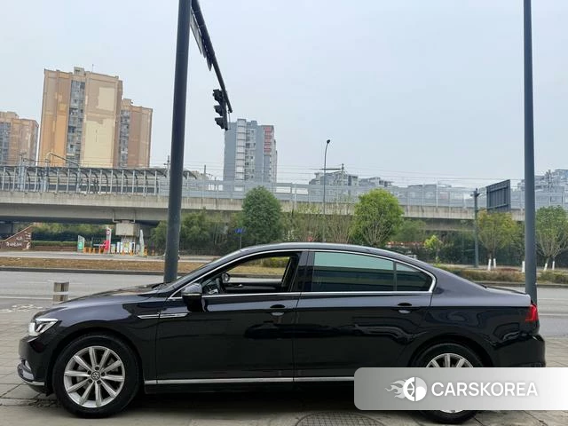 Volkswagen Magotan id 4218175 из Китая 12