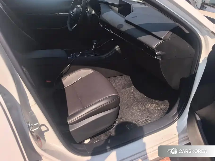 Mazda 3 id 4644376 из Китая 8