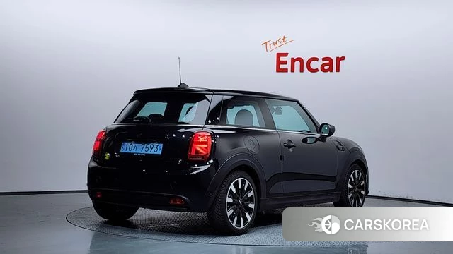 Mini Cooper Electric id 4361107 из Кореи 12