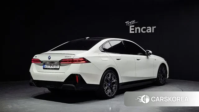 BMW 5 Series (G60) id 3502269 из Кореи 12