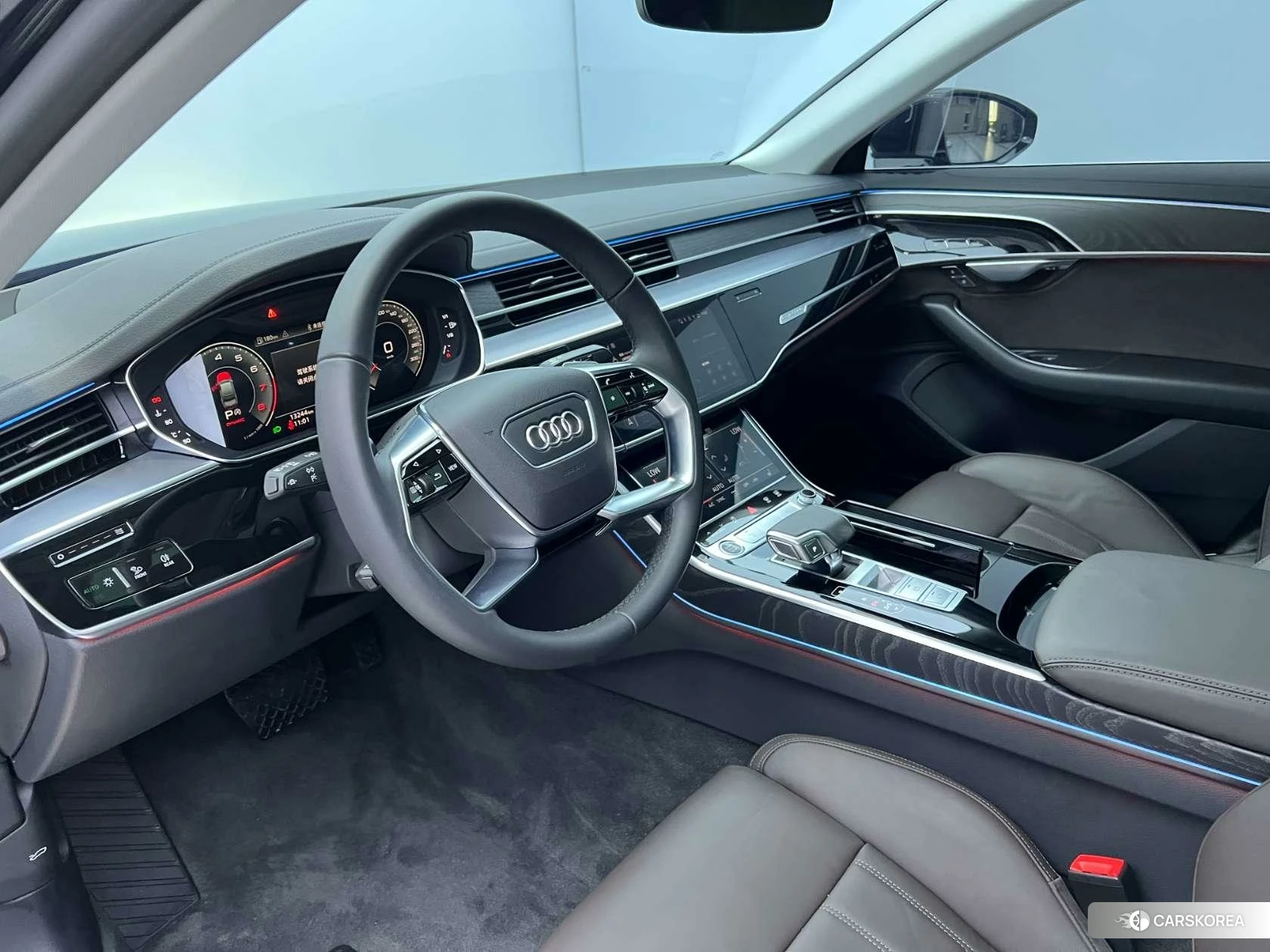 Audi A8 2024 Черный из Китая, фото 3
