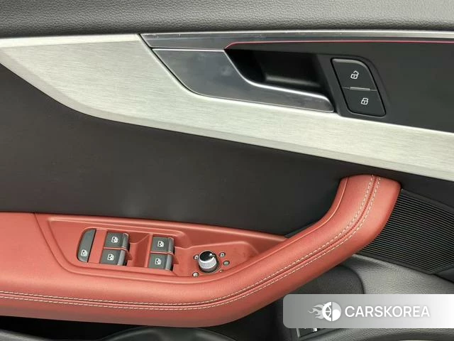 Audi A4L id 4321398 из Китая 8