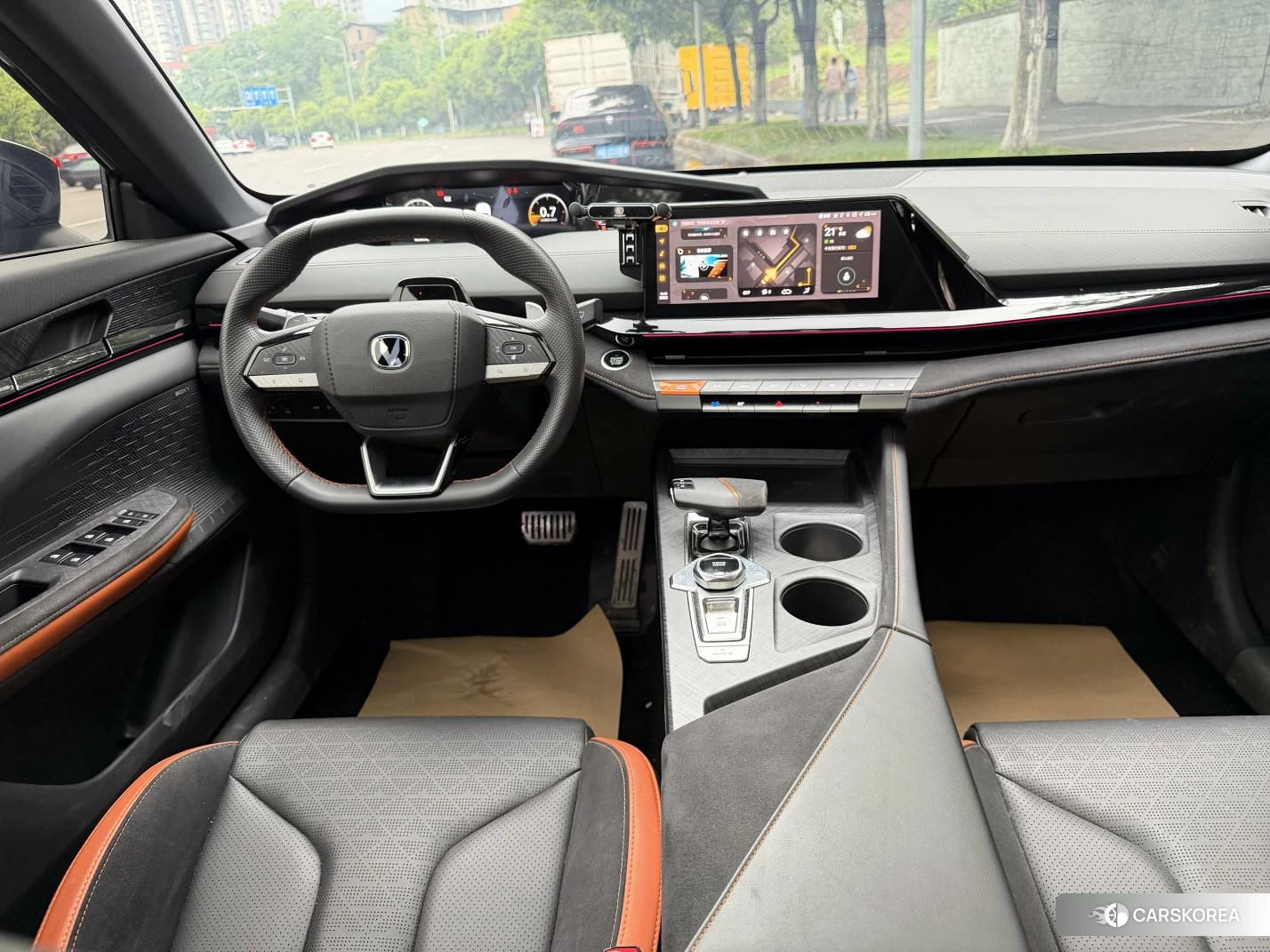Chang'an UNI-V 2022 Темно-серый из Китая, фото 2