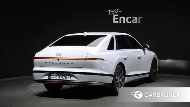 Hyundai Grandeur Hybrid (GN7) id 3486944 из Кореи 12