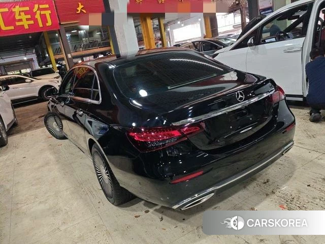 Mercedes-Benz E-class 2023 Черный из Китая, фото 2