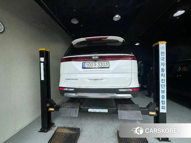 Kia Carnival 4th generation 2021 Белый из Кореи, фото 2