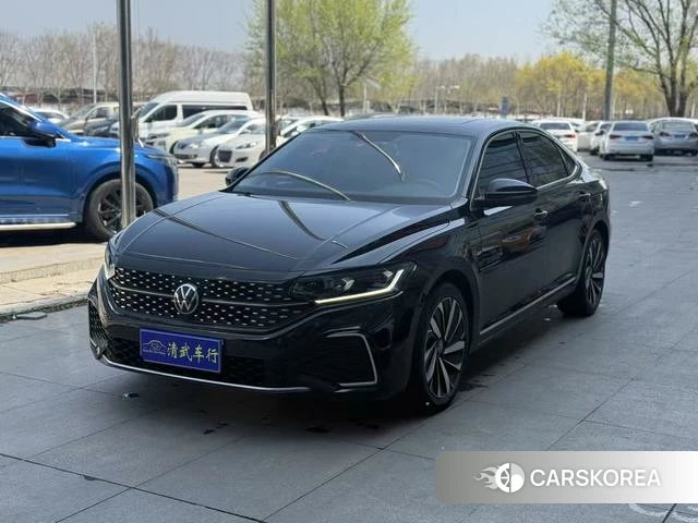 Volkswagen Passat 2022 Черный из Китая, фото 2