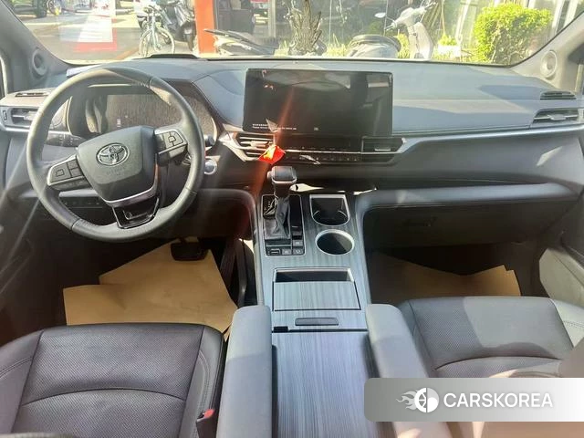 Toyota Saina 2022 Белый из Китая, фото 4