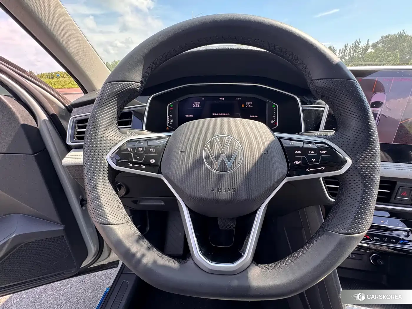 Volkswagen Tiguan L id 4669294 из Китая 13