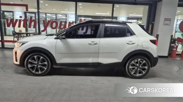 Kia Stonic 2018 Белый из Кореи, фото 5