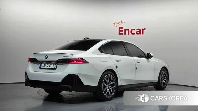 BMW 5 Series (G60) id 4681647 из Кореи 12