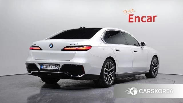 BMW 7 Series (G70) id 3863968 из Кореи 12