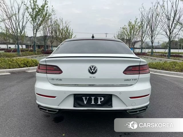 Volkswagen CC 2023 Белый из Китая, фото 2