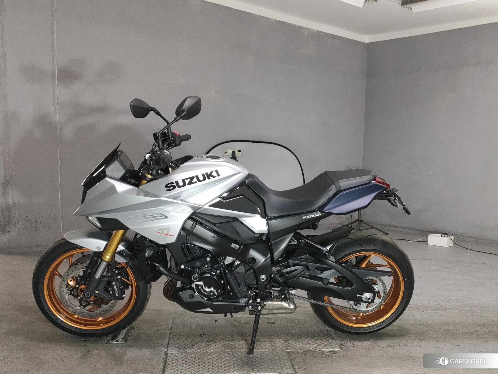 Проданный Suzuki GSX-S1000S Katana 2024 из Японии