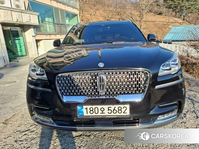 Lincoln Aviator 2nd generation 2022 Черный из Кореи, фото 4