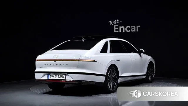 Hyundai Grandeur Hybrid (GN7) id 3452477 из Кореи 12