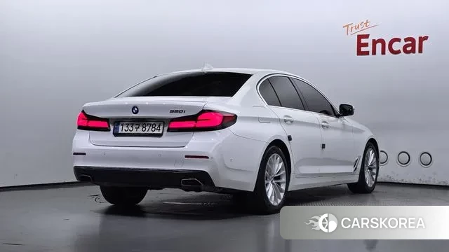 BMW 5 Series (G30) id 3088567 из Кореи 12