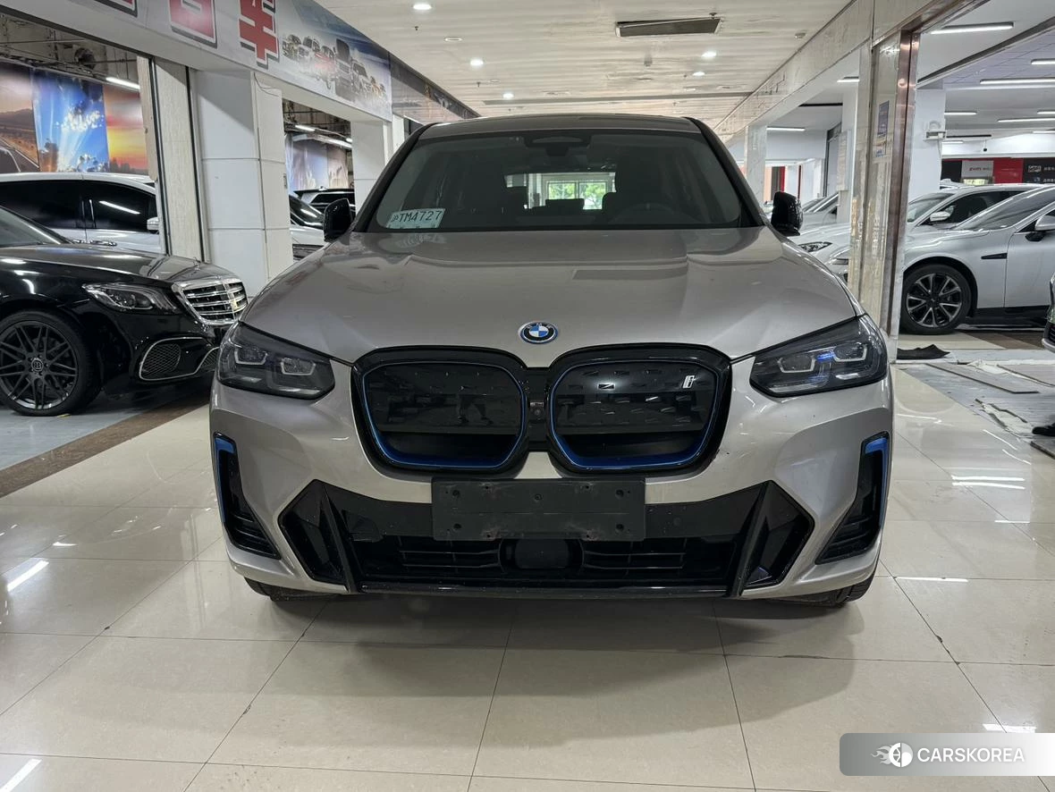 BMW iX3 2021 Шампань из Китая, фото 2