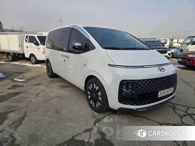 Hyundai Staria 2024 Белый из Кореи, фото 3
