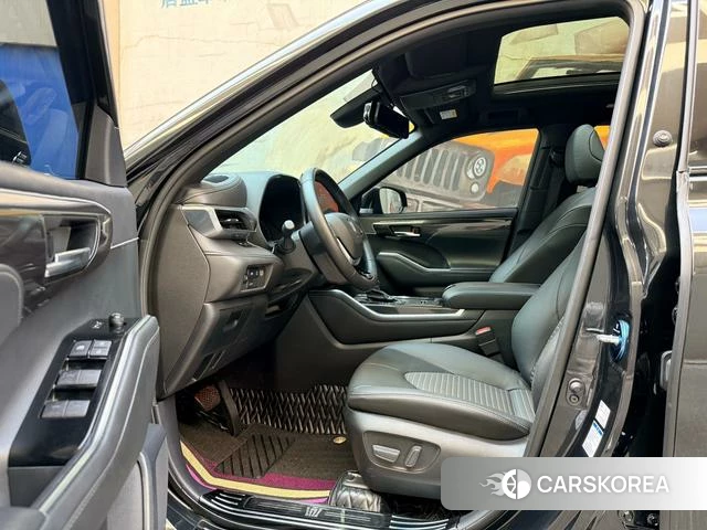 Toyota Crown Lufang 2022 Черный из Китая, фото 3