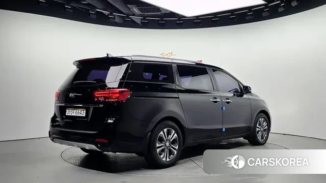 Kia The New Carnival id 3000291 из Кореи 12