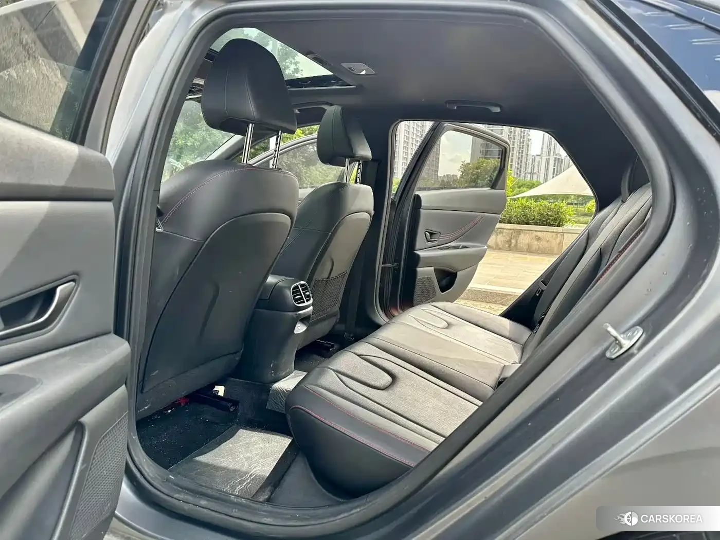 Hyundai Elantra 2024 Silver/gray из Китая, фото 2