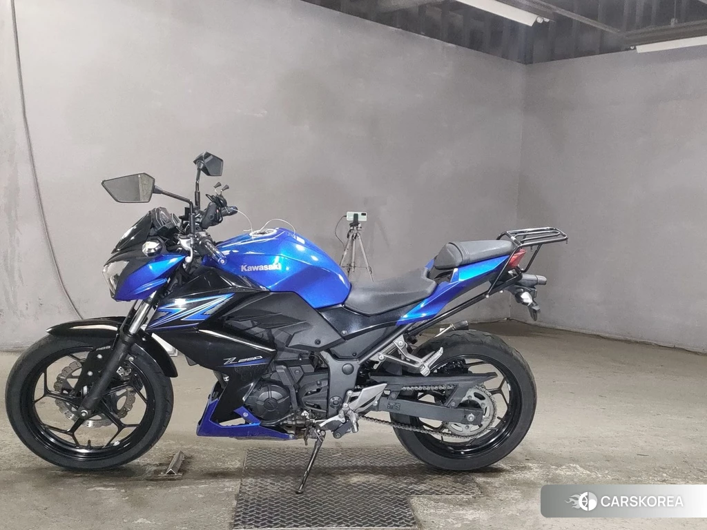 Проданный Kawasaki Z250 2015 из Японии